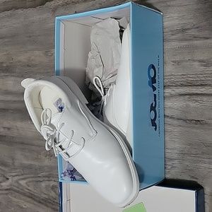 Josmo Boys White Dress Shoes, Sz 2